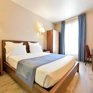 *** Hotel Capitole Francia